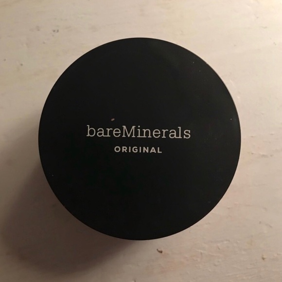 Bare minerals powder foundation - Picture 1 of 2